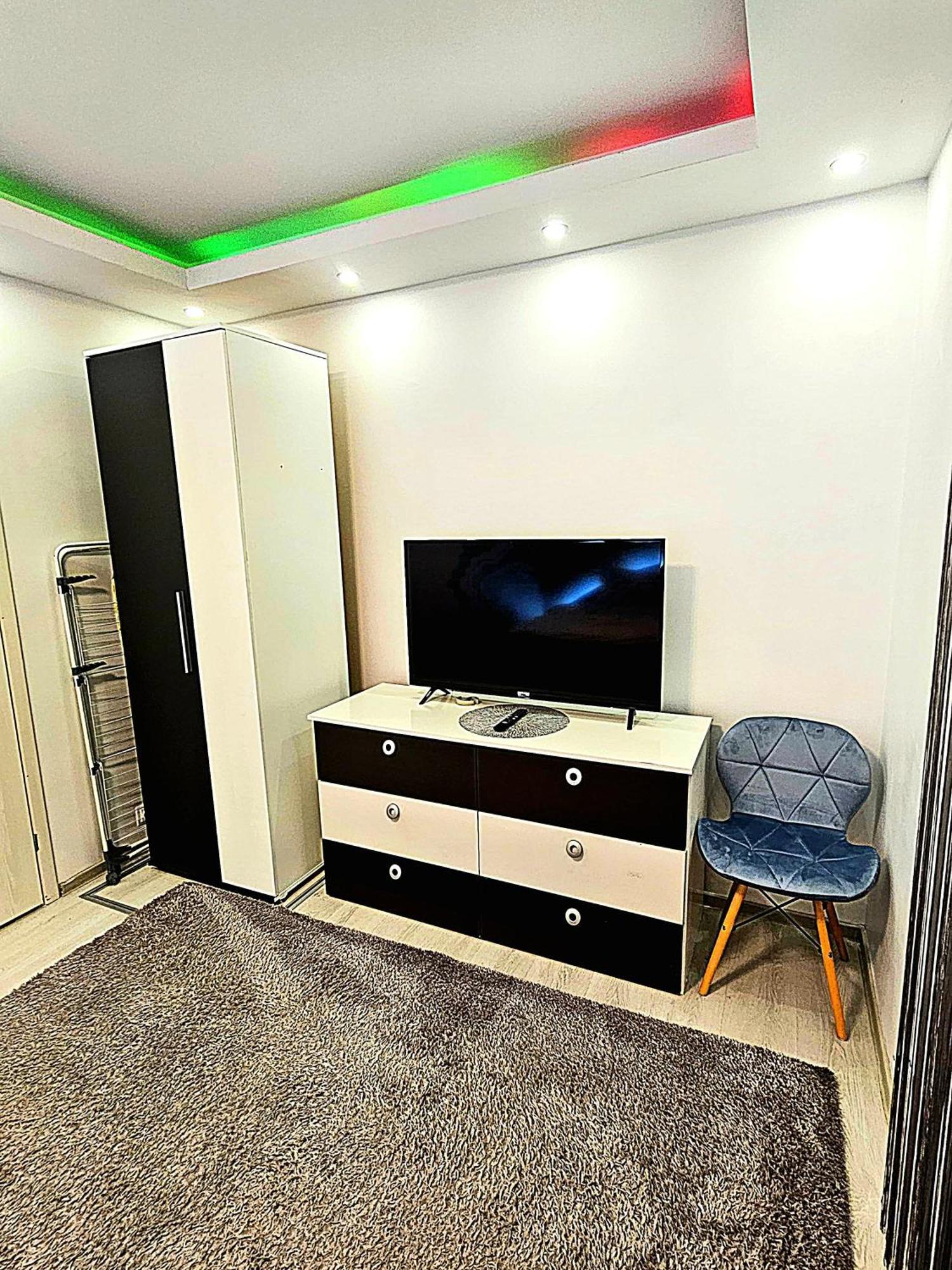 Luxury Paul Apartment Green, Private & Accessible Брашов Екстериор снимка