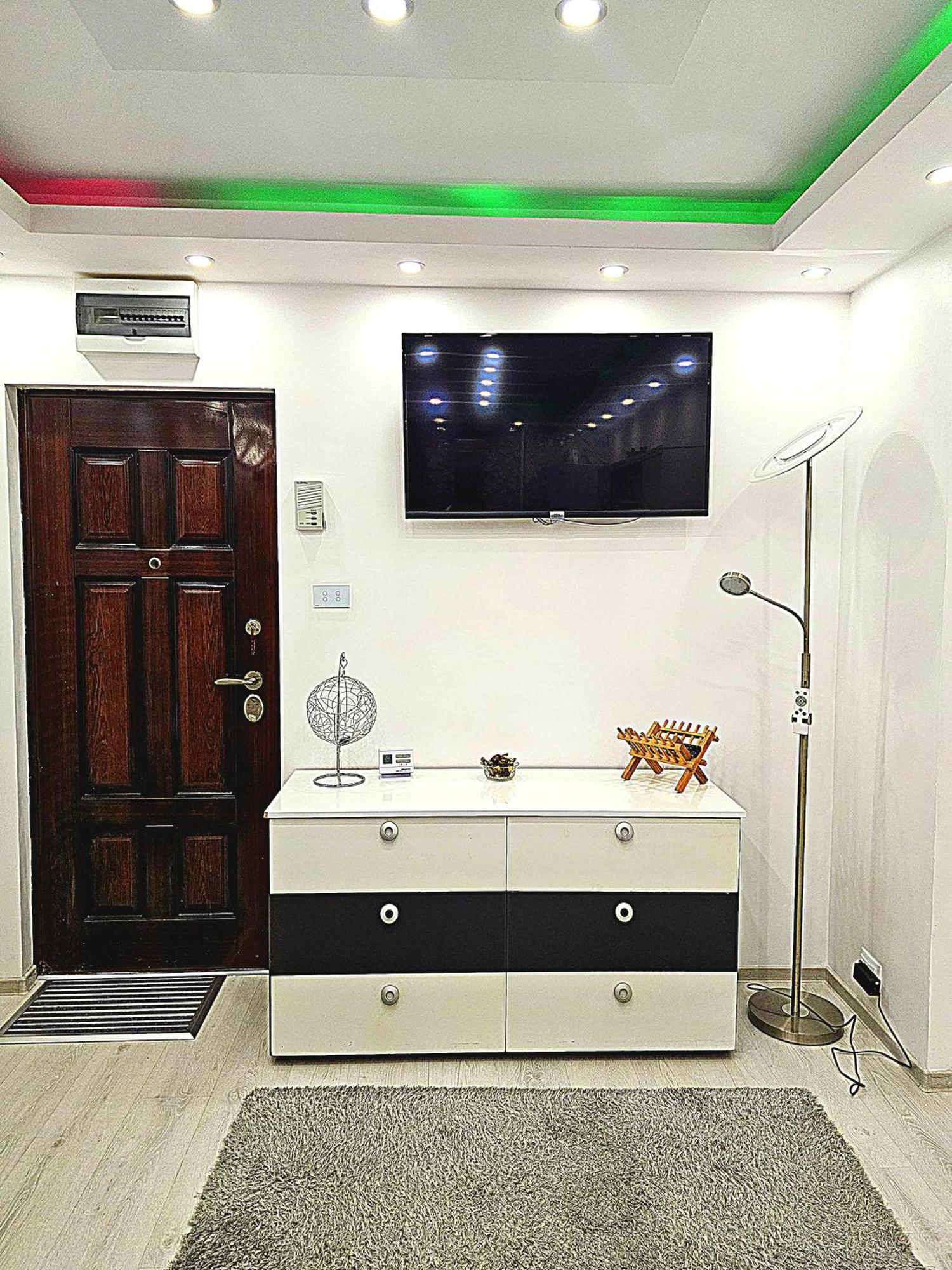Luxury Paul Apartment Green, Private & Accessible Брашов Екстериор снимка