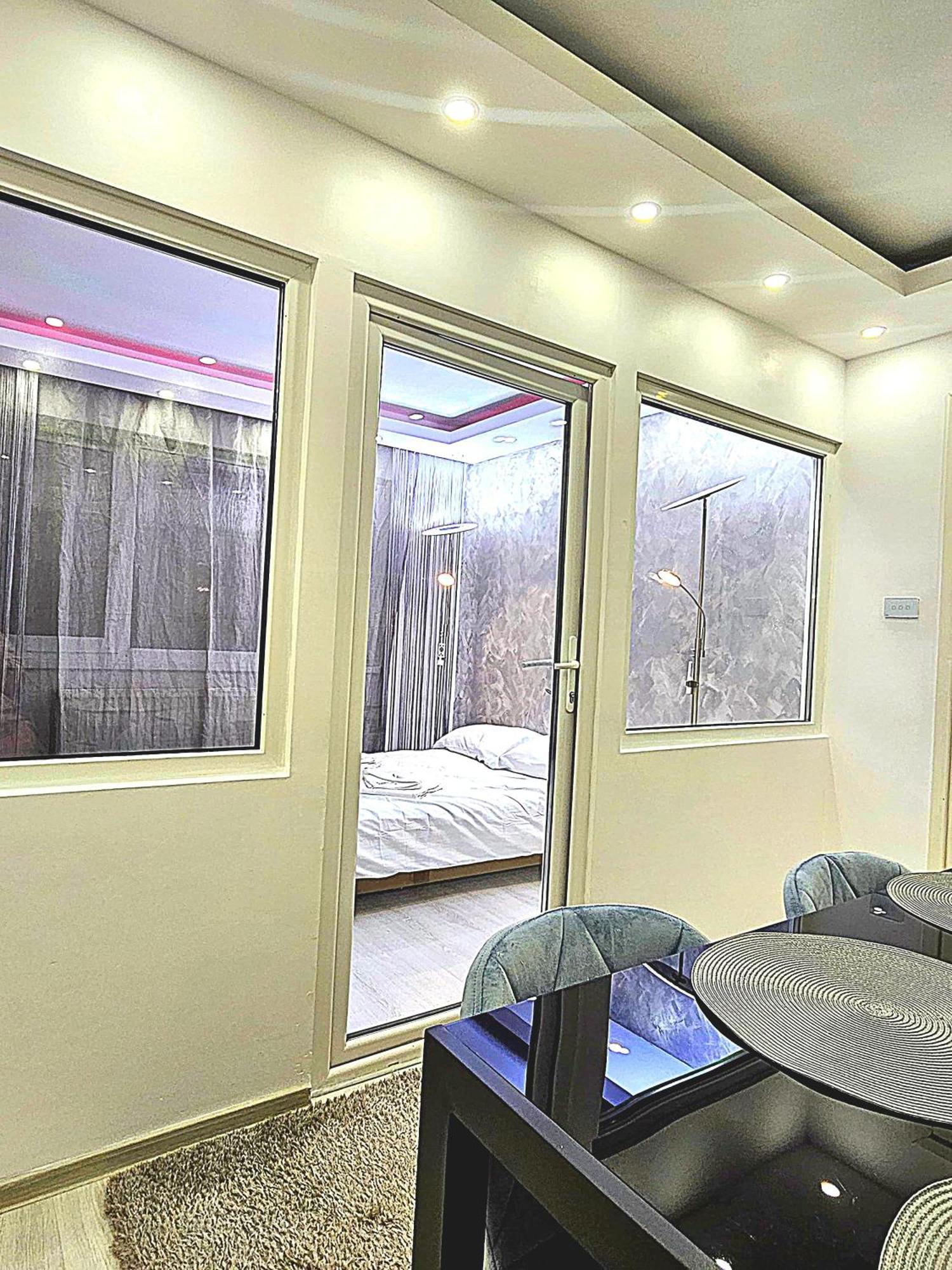 Luxury Paul Apartment Green, Private & Accessible Брашов Екстериор снимка